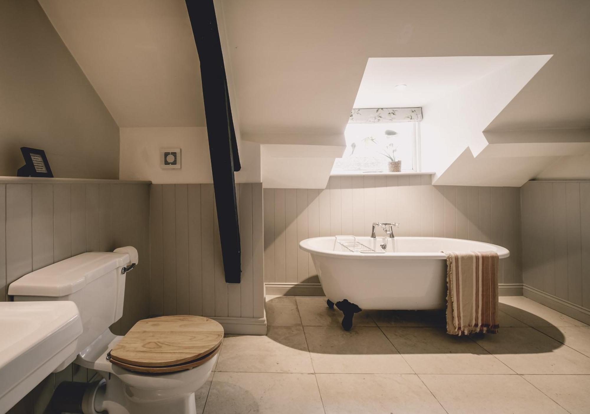 The Hare & Hounds Inn Bowland Bridge المظهر الخارجي الصورة
