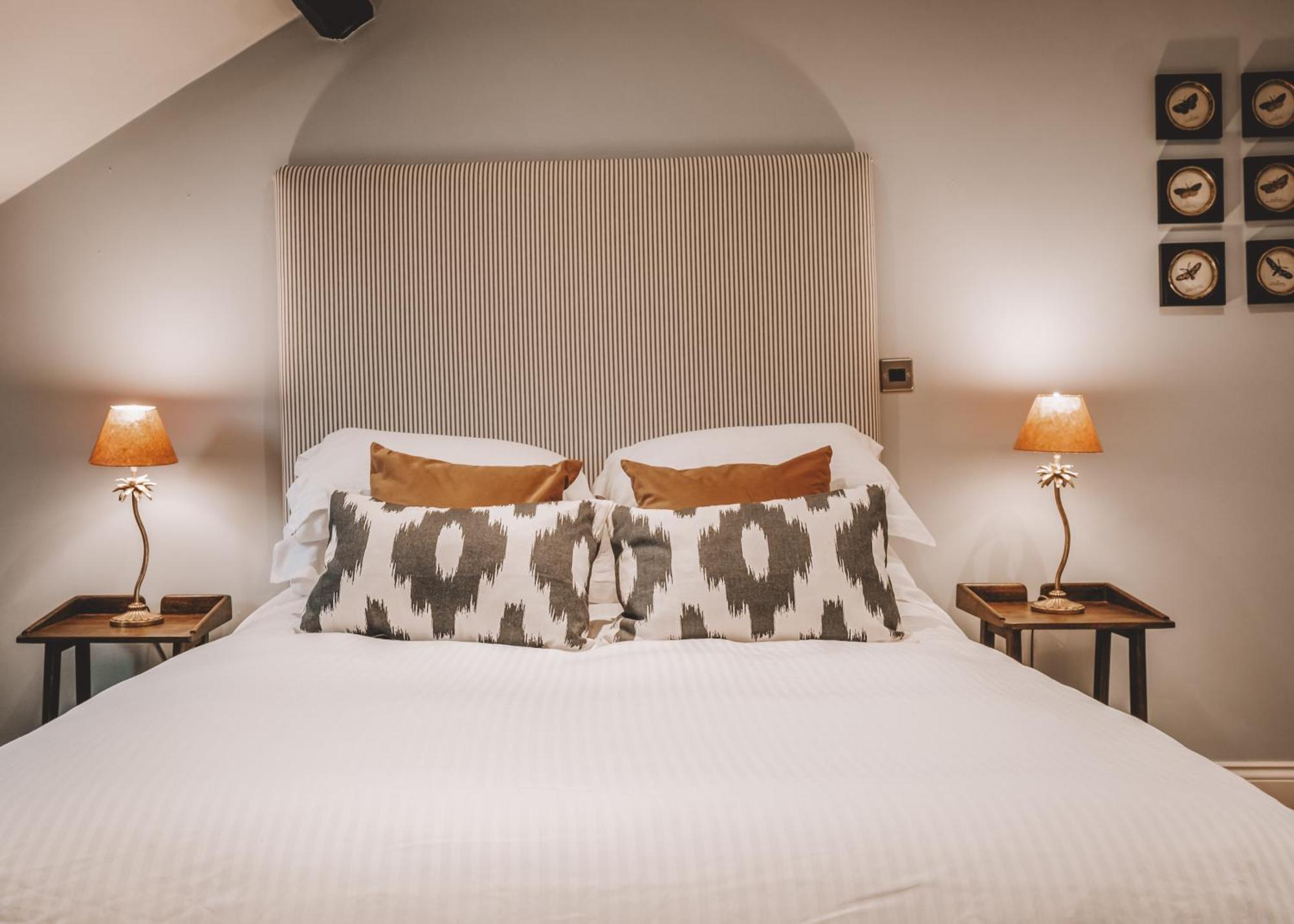 The Hare & Hounds Inn Bowland Bridge المظهر الخارجي الصورة